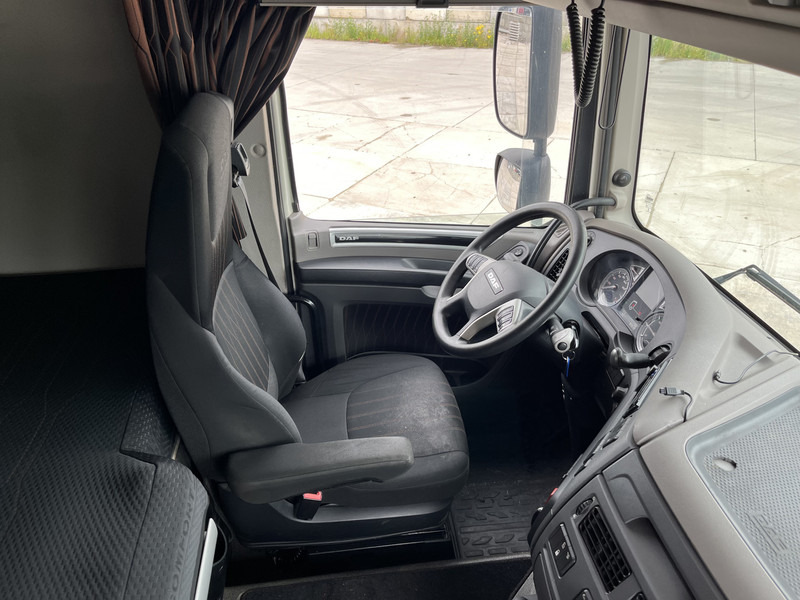 DAF XF 480 FTP Space Cab / 398 dkm / 6x2 / Stand klima / APK TUV 10-25 - Tegljač: slika DAF XF 480 FTP Space Cab / 398 dkm / 6x2 / Stand klima / APK TUV 10-25 - Tegljač DAF XF 480 FTP Space Cab / 398 dkm / 6x2 / Stand klima / APK TUV 10-25 - Tegljač: slika DAF XF 480 FTP Space Cab / 398 dkm / 6x2 / Stand klima / APK TUV 10-25 - Tegljač