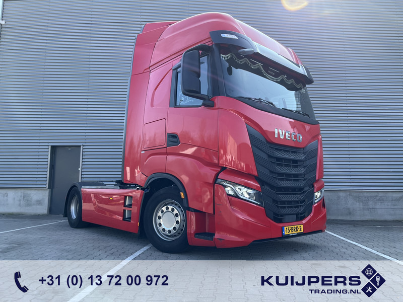Iveco S-Way AT 420 / Full LED / 569 dkm / 2 Tanks / 2 Fridge / APK TUV 03-26 - Tegljač: slika Iveco S-Way AT 420 / Full LED / 569 dkm / 2 Tanks / 2 Fridge / APK TUV 03-26 - Tegljač Iveco S-Way AT 420 / Full LED / 569 dkm / 2 Tanks / 2 Fridge / APK TUV 03-26 - Tegljač: slika Iveco S-Way AT 420 / Full LED / 569 dkm / 2 Tanks / 2 Fridge / APK TUV 03-26 - Tegljač