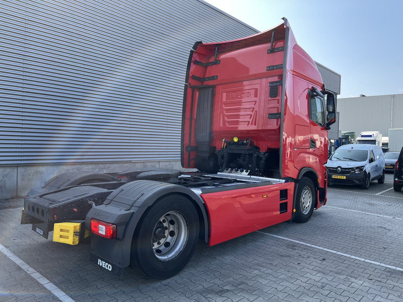 Iveco S-Way AT 420 / Full LED / 569 dkm / 2 Tanks / 2 Fridge / APK TUV 03-26 - Tegljač: slika Iveco S-Way AT 420 / Full LED / 569 dkm / 2 Tanks / 2 Fridge / APK TUV 03-26 - Tegljač Iveco S-Way AT 420 / Full LED / 569 dkm / 2 Tanks / 2 Fridge / APK TUV 03-26 - Tegljač: slika Iveco S-Way AT 420 / Full LED / 569 dkm / 2 Tanks / 2 Fridge / APK TUV 03-26 - Tegljač