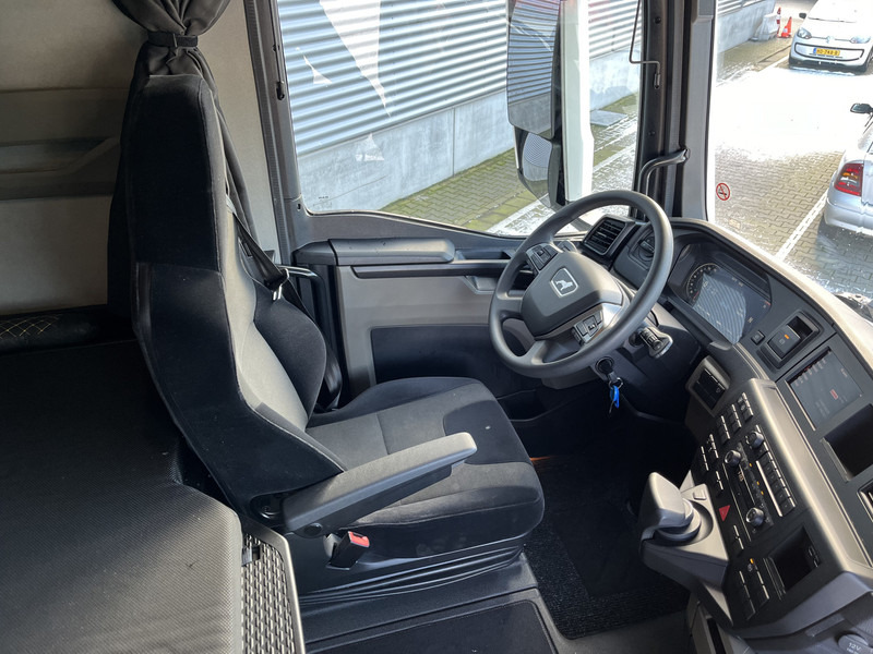 MAN TGX 18.470 GX / ZF Retarder / Full LED / 2 Tanks / APK TUV 01-26 - Tegljač: slika MAN TGX 18.470 GX / ZF Retarder / Full LED / 2 Tanks / APK TUV 01-26 - Tegljač MAN TGX 18.470 GX / ZF Retarder / Full LED / 2 Tanks / APK TUV 01-26 - Tegljač: slika MAN TGX 18.470 GX / ZF Retarder / Full LED / 2 Tanks / APK TUV 01-26 - Tegljač