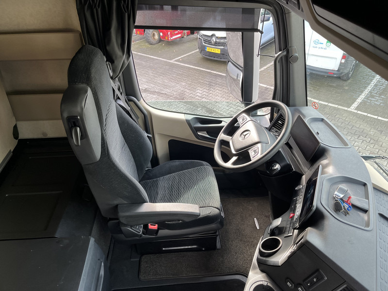 Mercedes-Benz Actros 1842 Gigaspace / 298 km / Full Spoiler / NL truck - Tegljač: slika Mercedes-Benz Actros 1842 Gigaspace / 298 km / Full Spoiler / NL truck - Tegljač Mercedes-Benz Actros 1842 Gigaspace / 298 km / Full Spoiler / NL truck - Tegljač: slika Mercedes-Benz Actros 1842 Gigaspace / 298 km / Full Spoiler / NL truck - Tegljač