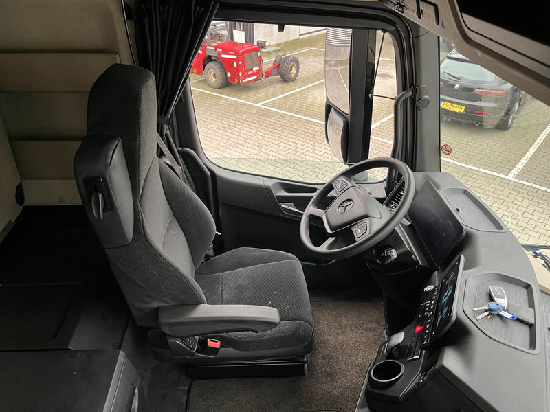 Mercedes-Benz Actros 1842 Gigaspace / Full Spoiler / NL Truck - Tegljač: slika Mercedes-Benz Actros 1842 Gigaspace / Full Spoiler / NL Truck - Tegljač Mercedes-Benz Actros 1842 Gigaspace / Full Spoiler / NL Truck - Tegljač: slika Mercedes-Benz Actros 1842 Gigaspace / Full Spoiler / NL Truck - Tegljač