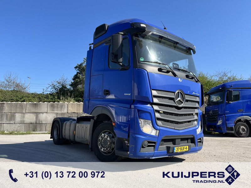 Tegljač Mercedes-Benz Actros 1842 Streamspace / 937 dkm / 2 Tanks / NL Truck: slika Tegljač Mercedes-Benz Actros 1842 Streamspace / 937 dkm / 2 Tanks / NL Truck