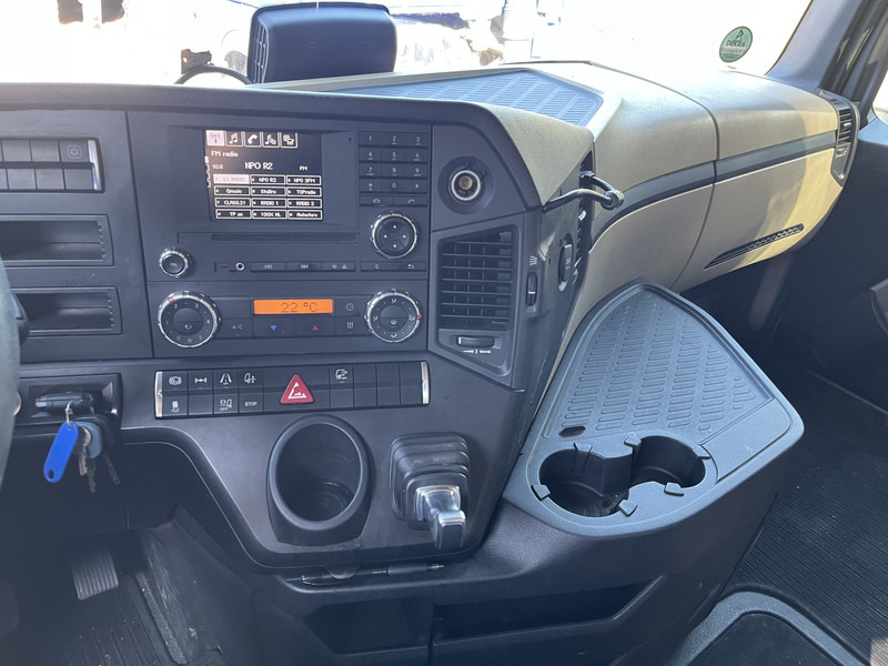 Mercedes-Benz Actros 1842 Streamspace / 945 dkm / 2 Tanks / NL Truck - Tegljač: slika Mercedes-Benz Actros 1842 Streamspace / 945 dkm / 2 Tanks / NL Truck - Tegljač Mercedes-Benz Actros 1842 Streamspace / 945 dkm / 2 Tanks / NL Truck - Tegljač: slika Mercedes-Benz Actros 1842 Streamspace / 945 dkm / 2 Tanks / NL Truck - Tegljač