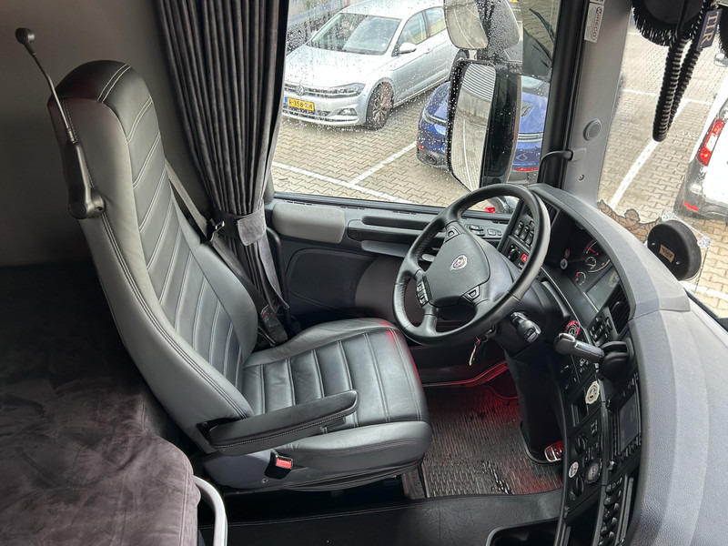 Scania R520 V8 / Showtruck / Buffl Special Interior / Vol Lucht / Retarder - Tegljač: slika Scania R520 V8 / Showtruck / Buffl Special Interior / Vol Lucht / Retarder - Tegljač Scania R520 V8 / Showtruck / Buffl Special Interior / Vol Lucht / Retarder - Tegljač: slika Scania R520 V8 / Showtruck / Buffl Special Interior / Vol Lucht / Retarder - Tegljač