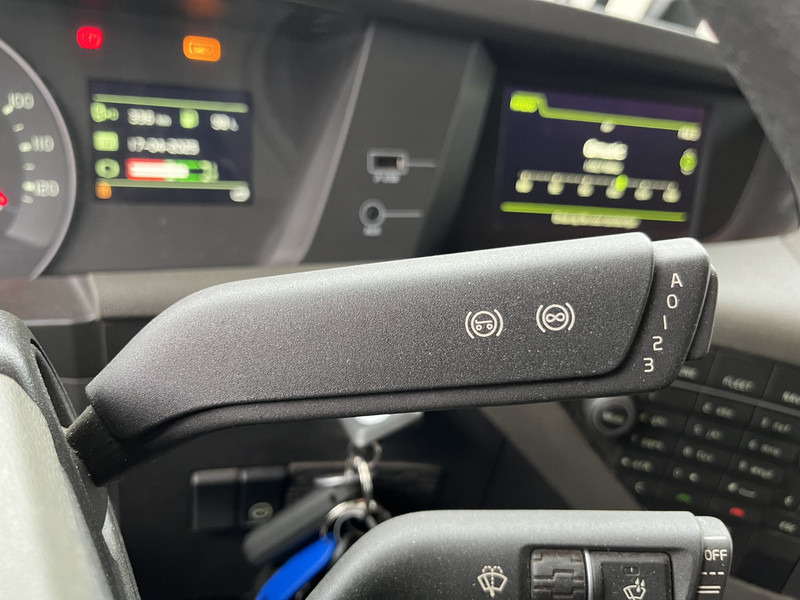 Volvo FH 420 Globetrotter / Dynamic Steering / New Tacho V2 / VEB+ / APK TUV 10-25 - Tegljač: slika Volvo FH 420 Globetrotter / Dynamic Steering / New Tacho V2 / VEB+ / APK TUV 10-25 - Tegljač Volvo FH 420 Globetrotter / Dynamic Steering / New Tacho V2 / VEB+ / APK TUV 10-25 - Tegljač: slika Volvo FH 420 Globetrotter / Dynamic Steering / New Tacho V2 / VEB+ / APK TUV 10-25 - Tegljač