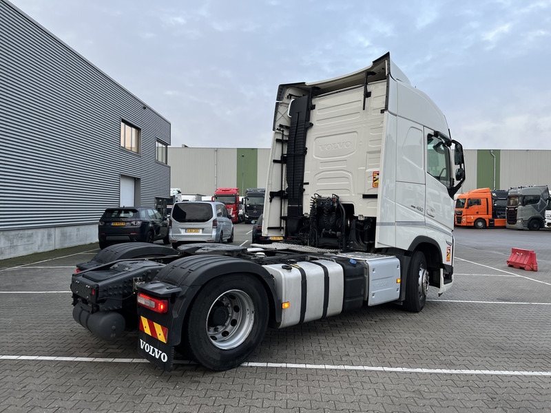 Volvo FH 460 Globetrotter / Retarder / 2 Tanks / Stand Klima / APK TUV 09-25 - Tegljač: slika Volvo FH 460 Globetrotter / Retarder / 2 Tanks / Stand Klima / APK TUV 09-25 - Tegljač Volvo FH 460 Globetrotter / Retarder / 2 Tanks / Stand Klima / APK TUV 09-25 - Tegljač: slika Volvo FH 460 Globetrotter / Retarder / 2 Tanks / Stand Klima / APK TUV 09-25 - Tegljač