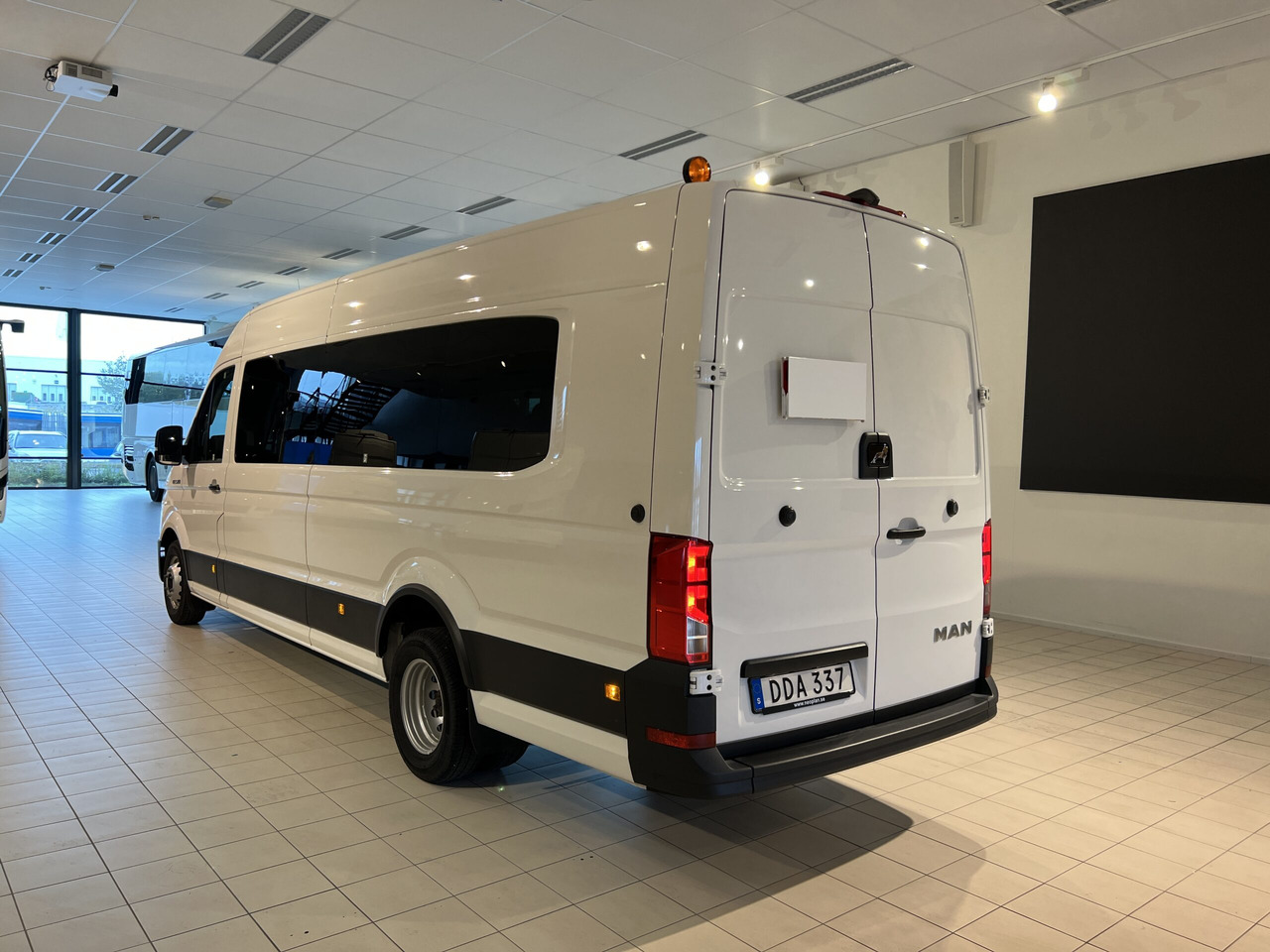 MAN TGE 5.160 Intercity - Minibus, Putnički kombi: slika MAN TGE 5.160 Intercity - Minibus, Putnički kombi MAN TGE 5.160 Intercity - Minibus, Putnički kombi: slika MAN TGE 5.160 Intercity - Minibus, Putnički kombi