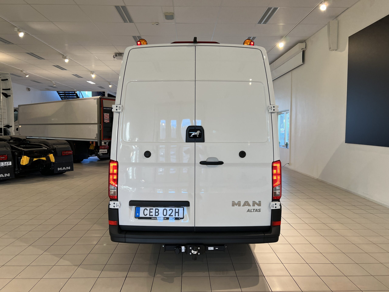 MAN TGE Businessline / VIP - Minibus, Putnički kombi: slika MAN TGE Businessline / VIP - Minibus, Putnički kombi MAN TGE Businessline / VIP - Minibus, Putnički kombi: slika MAN TGE Businessline / VIP - Minibus, Putnički kombi