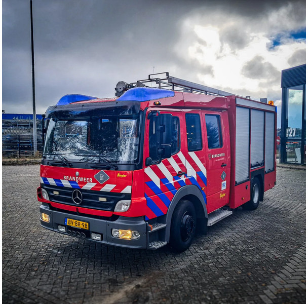 Mercedes-Benz NG 1626 V8 - Vatrogasno vozilo: slika Mercedes-Benz NG 1626 V8 - Vatrogasno vozilo Mercedes-Benz NG 1626 V8 - Vatrogasno vozilo: slika Mercedes-Benz NG 1626 V8 - Vatrogasno vozilo