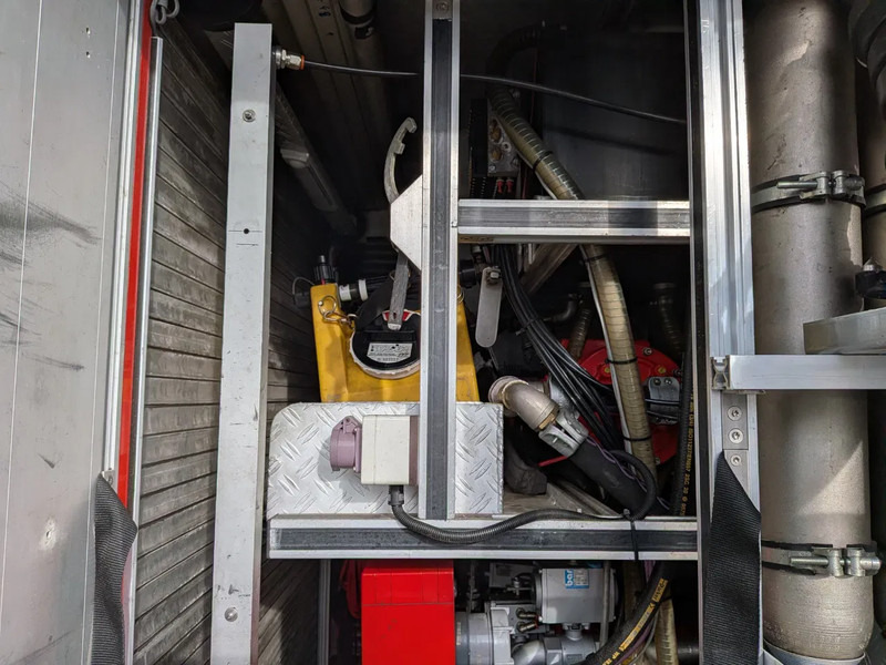 Mercedes-Benz - Vatrogasno vozilo: slika Mercedes-Benz - Vatrogasno vozilo Mercedes-Benz - Vatrogasno vozilo: slika Mercedes-Benz - Vatrogasno vozilo