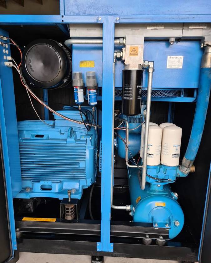 Kompresor śrubowy BOGE S 150-3 110 kW - Zračni kompresor: slika Kompresor śrubowy BOGE S 150-3 110 kW - Zračni kompresor Kompresor śrubowy BOGE S 150-3 110 kW - Zračni kompresor: slika Kompresor śrubowy BOGE S 150-3 110 kW - Zračni kompresor