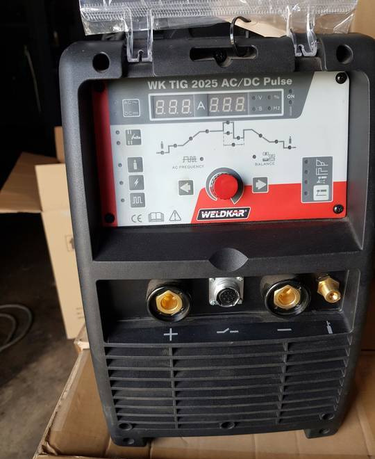 Spawarka Tig CEBORA WK 2025 AC/DC Puls, 200 A - Oprema za zavarivanje: slika Spawarka Tig CEBORA WK 2025 AC/DC Puls, 200 A - Oprema za zavarivanje Spawarka Tig CEBORA WK 2025 AC/DC Puls, 200 A - Oprema za zavarivanje: slika Spawarka Tig CEBORA WK 2025 AC/DC Puls, 200 A - Oprema za zavarivanje
