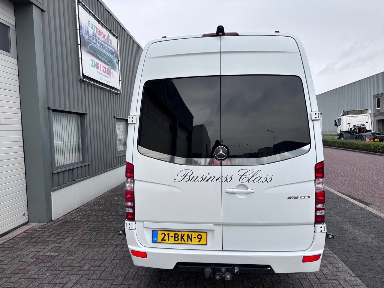 Mercedes Sprinter 519 CDI BUSCONCEPT VIP - Minibus, Putnički kombi: slika Mercedes Sprinter 519 CDI BUSCONCEPT VIP - Minibus, Putnički kombi Mercedes Sprinter 519 CDI BUSCONCEPT VIP - Minibus, Putnički kombi: slika Mercedes Sprinter 519 CDI BUSCONCEPT VIP - Minibus, Putnički kombi