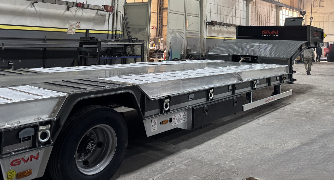 GVN Trailer 3 AXLE LOWBED WITH WHEEL RECESSES - Poluprikolica s niskim utovarivačem: slika GVN Trailer 3 AXLE LOWBED WITH WHEEL RECESSES - Poluprikolica s niskim utovarivačem GVN Trailer 3 AXLE LOWBED WITH WHEEL RECESSES - Poluprikolica s niskim utovarivačem: slika GVN Trailer 3 AXLE LOWBED WITH WHEEL RECESSES - Poluprikolica s niskim utovarivačem