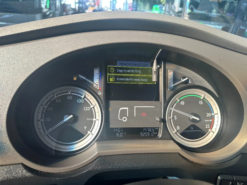 Zakup DAF XF 106.440 SPACECAB /ADR /INTARDER DAF XF 106.440 SPACECAB /ADR /INTARDER: slika Zakup DAF XF 106.440 SPACECAB /ADR /INTARDER DAF XF 106.440 SPACECAB /ADR /INTARDER