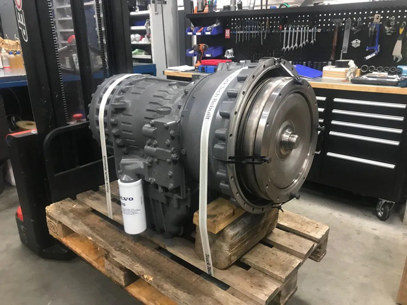 Volvo Versnellingsbak PT2116 22416 - Mjenjač za Zglobni istovarivač: slika Volvo Versnellingsbak PT2116 22416 - Mjenjač za Zglobni istovarivač Volvo Versnellingsbak PT2116 22416 - Mjenjač za Zglobni istovarivač: slika Volvo Versnellingsbak PT2116 22416 - Mjenjač za Zglobni istovarivač