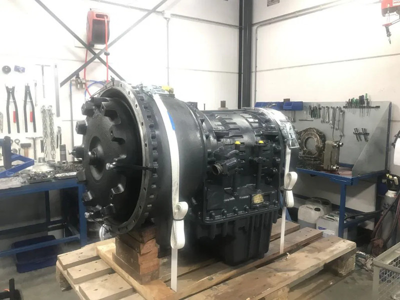 Volvo Versnellingsbak PT2116 22416 - Mjenjač za Zglobni istovarivač: slika Volvo Versnellingsbak PT2116 22416 - Mjenjač za Zglobni istovarivač Volvo Versnellingsbak PT2116 22416 - Mjenjač za Zglobni istovarivač: slika Volvo Versnellingsbak PT2116 22416 - Mjenjač za Zglobni istovarivač