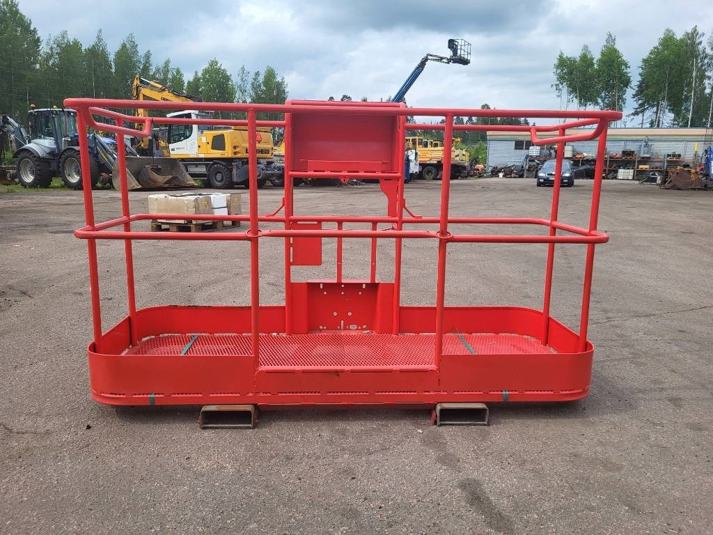 Manitou 200 ATJ kori - Platforma za podizanje stupa u okomitom položaju: slika Manitou 200 ATJ kori - Platforma za podizanje stupa u okomitom položaju Manitou 200 ATJ kori - Platforma za podizanje stupa u okomitom položaju: slika Manitou 200 ATJ kori - Platforma za podizanje stupa u okomitom položaju