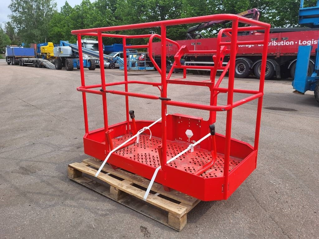 Manitou ATJ 200 kori - Podizna platforma: slika Manitou ATJ 200 kori - Podizna platforma Manitou ATJ 200 kori - Podizna platforma: slika Manitou ATJ 200 kori - Podizna platforma