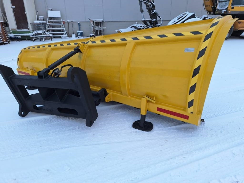 Rote 360 alueaura - Ralica za snijeg za Poljoprivredni strojevi: slika Rote 360 alueaura - Ralica za snijeg za Poljoprivredni strojevi Rote 360 alueaura - Ralica za snijeg za Poljoprivredni strojevi: slika Rote 360 alueaura - Ralica za snijeg za Poljoprivredni strojevi