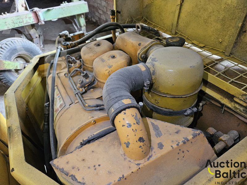 AVELING Barford - Valjak: slika AVELING Barford - Valjak AVELING Barford - Valjak: slika AVELING Barford - Valjak