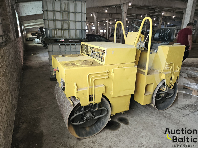 AVELING Barford - Valjak: slika AVELING Barford - Valjak AVELING Barford - Valjak: slika AVELING Barford - Valjak