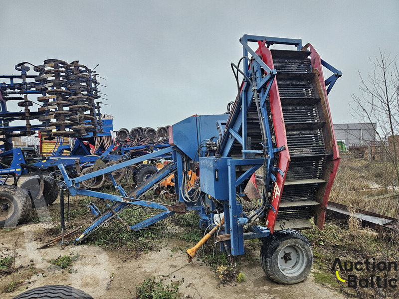 Asa-Lift CH 1000 E - Kombajn za žetvu: slika Asa-Lift CH 1000 E - Kombajn za žetvu Asa-Lift CH 1000 E - Kombajn za žetvu: slika Asa-Lift CH 1000 E - Kombajn za žetvu