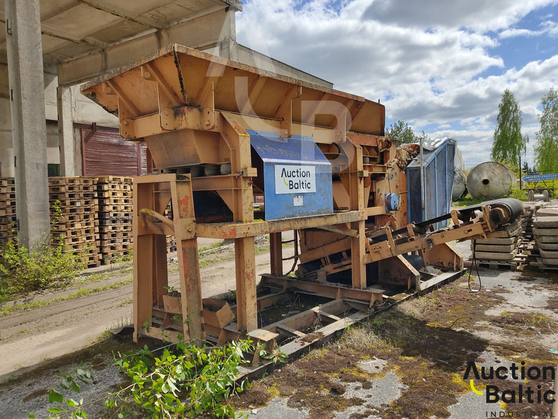 BMD RA700/4 - Oprema za obradu tla: slika BMD RA700/4 - Oprema za obradu tla BMD RA700/4 - Oprema za obradu tla: slika BMD RA700/4 - Oprema za obradu tla