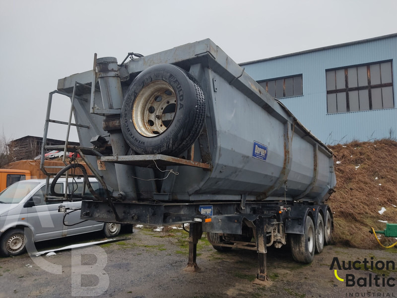 Berger N31 - Poluprikolica s ceradom: slika Berger N31 - Poluprikolica s ceradom Berger N31 - Poluprikolica s ceradom: slika Berger N31 - Poluprikolica s ceradom