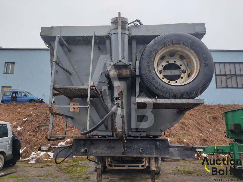 Berger N31 - Poluprikolica s ceradom: slika Berger N31 - Poluprikolica s ceradom Berger N31 - Poluprikolica s ceradom: slika Berger N31 - Poluprikolica s ceradom