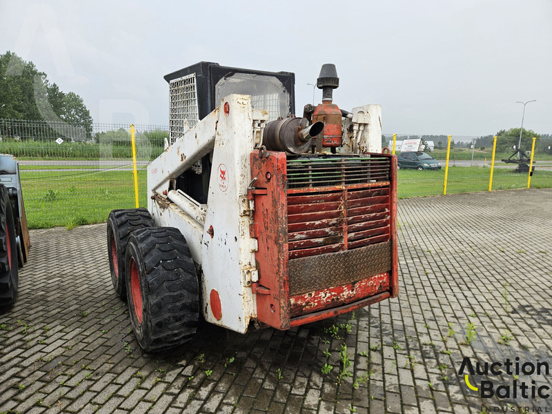 Bobcat - Mini utovarivač: slika Bobcat - Mini utovarivač Bobcat - Mini utovarivač: slika Bobcat - Mini utovarivač