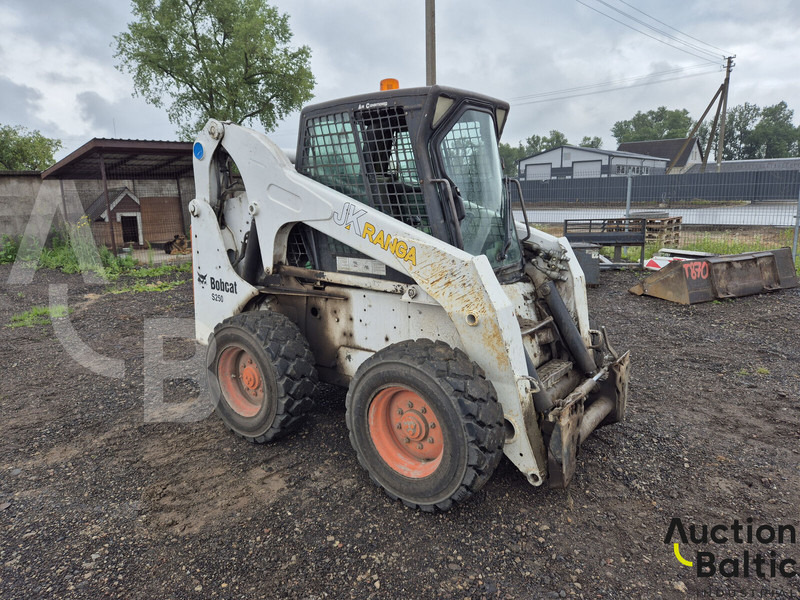 Bobcat S 250 - Mini utovarivač: slika Bobcat S 250 - Mini utovarivač Bobcat S 250 - Mini utovarivač: slika Bobcat S 250 - Mini utovarivač