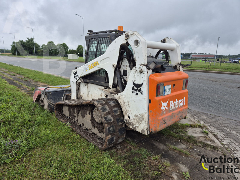 Bobcat T 320 - Utovarivač gusjeničar: slika Bobcat T 320 - Utovarivač gusjeničar Bobcat T 320 - Utovarivač gusjeničar: slika Bobcat T 320 - Utovarivač gusjeničar