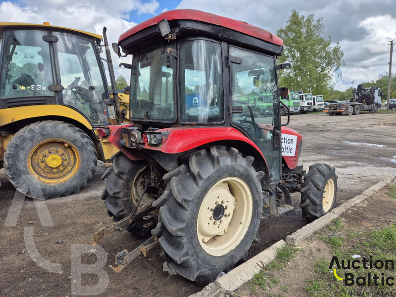 Branson 5820 CX - Traktor: slika Branson 5820 CX - Traktor Branson 5820 CX - Traktor: slika Branson 5820 CX - Traktor