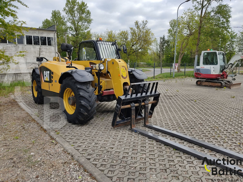 Caterpillar TH407 AG - Teleskopski rukovatelj: slika Caterpillar TH407 AG - Teleskopski rukovatelj Caterpillar TH407 AG - Teleskopski rukovatelj: slika Caterpillar TH407 AG - Teleskopski rukovatelj