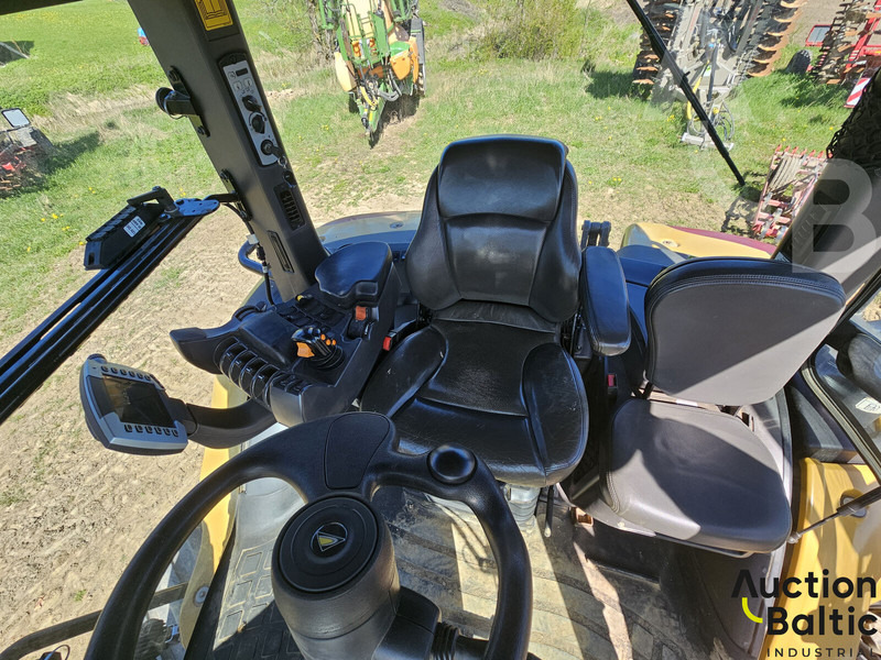 Traktor gusjeničar Challenger MT 755 E: slika Traktor gusjeničar Challenger MT 755 E Traktor gusjeničar Challenger MT 755 E: slika Traktor gusjeničar Challenger MT 755 E