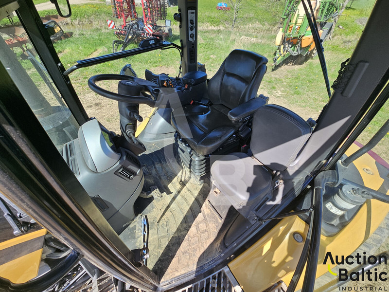 Traktor gusjeničar Challenger MT 755 E: slika Traktor gusjeničar Challenger MT 755 E Traktor gusjeničar Challenger MT 755 E: slika Traktor gusjeničar Challenger MT 755 E