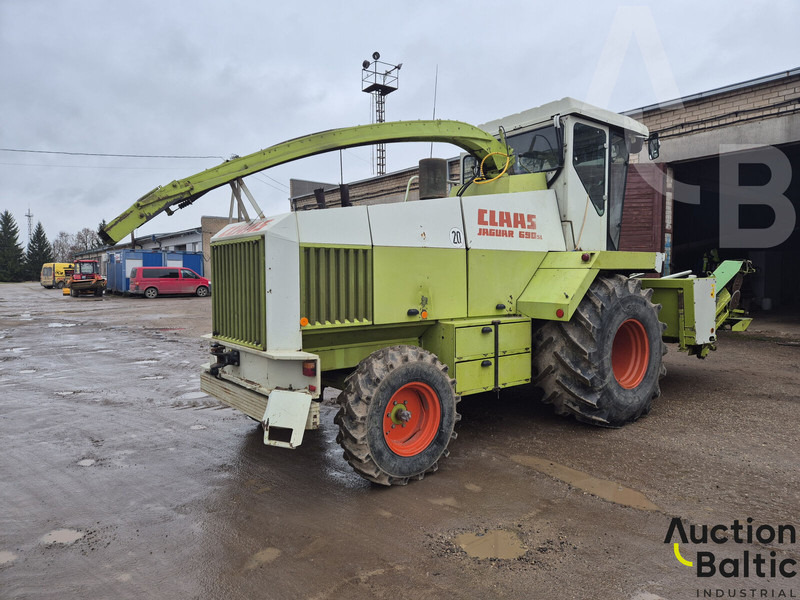 Claas Jaguar 690 SL - Silažni kombajn: slika Claas Jaguar 690 SL - Silažni kombajn Claas Jaguar 690 SL - Silažni kombajn: slika Claas Jaguar 690 SL - Silažni kombajn