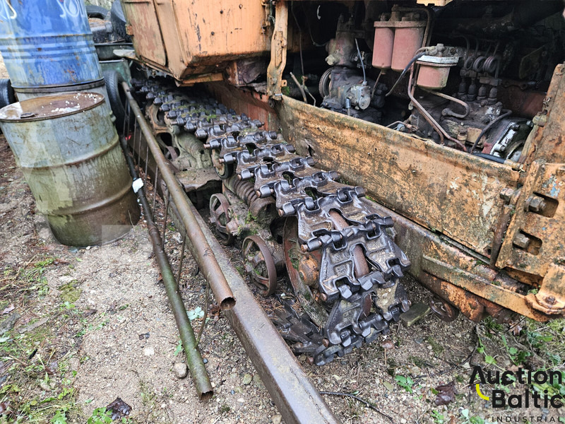 Buldožer DT 75: slika Buldožer DT 75