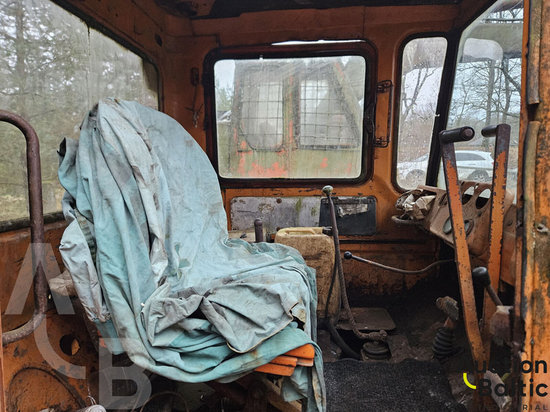 Buldožer DT 75: slika Buldožer DT 75