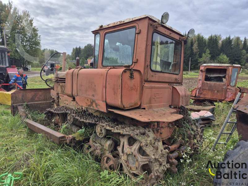 DT-75 - Buldožer: slika DT-75 - Buldožer DT-75 - Buldožer: slika DT-75 - Buldožer