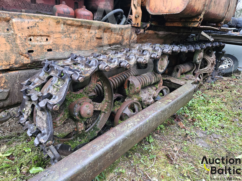 Buldožer DT 75: slika Buldožer DT 75