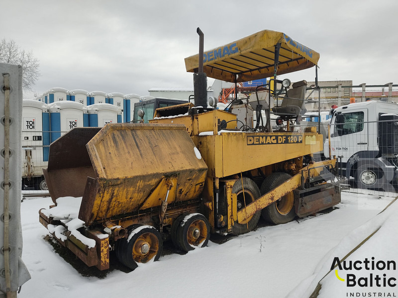 Demag DF 120 P - Finišer za asfalt: slika Demag DF 120 P - Finišer za asfalt Demag DF 120 P - Finišer za asfalt: slika Demag DF 120 P - Finišer za asfalt