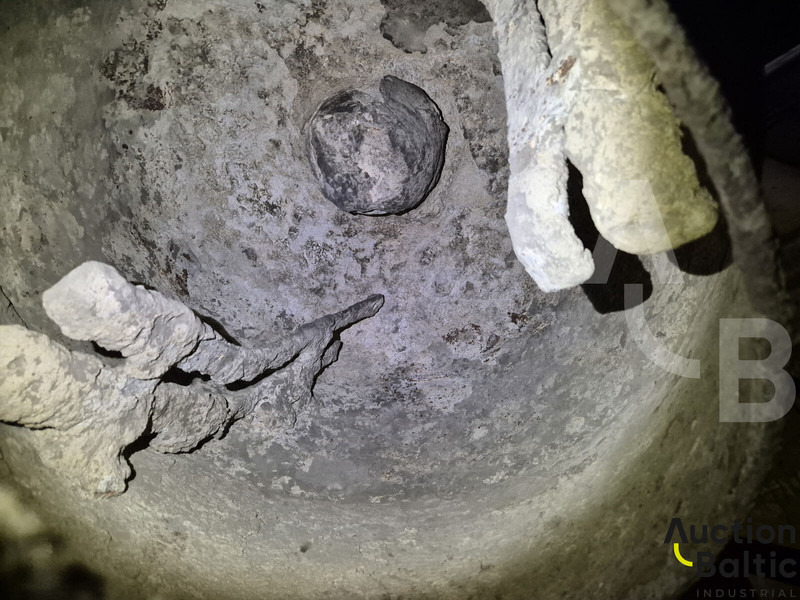 Diesel concrete mixer - Mješalica za beton: slika Diesel concrete mixer - Mješalica za beton Diesel concrete mixer - Mješalica za beton: slika Diesel concrete mixer - Mješalica za beton