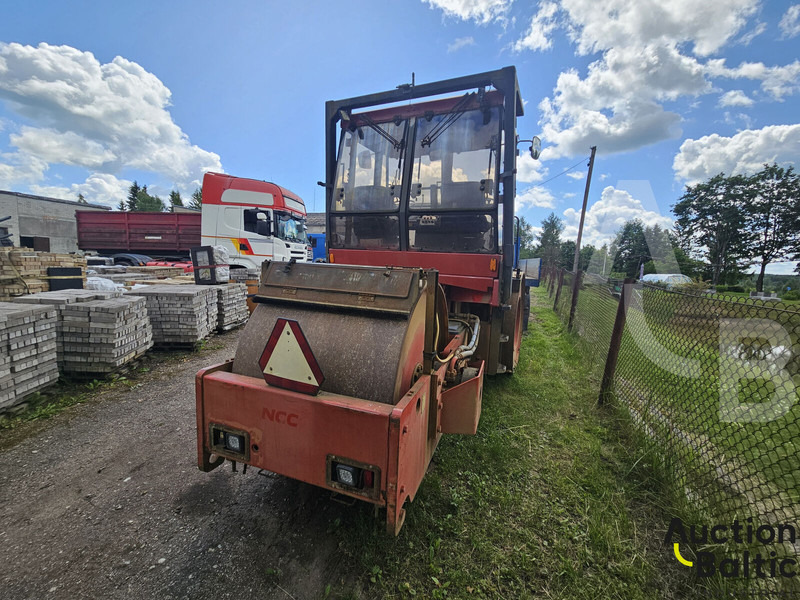 Dynapac CS 141 - Valjak: slika Dynapac CS 141 - Valjak Dynapac CS 141 - Valjak: slika Dynapac CS 141 - Valjak