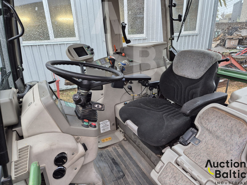 Fendt 412 Vario - Traktor: slika Fendt 412 Vario - Traktor Fendt 412 Vario - Traktor: slika Fendt 412 Vario - Traktor