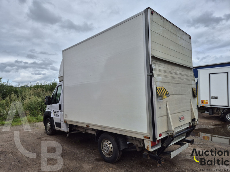 Fiat Ducato 250 - Dostavno vozilo sa zatvorenim sandukom: slika Fiat Ducato 250 - Dostavno vozilo sa zatvorenim sandukom Fiat Ducato 250 - Dostavno vozilo sa zatvorenim sandukom: slika Fiat Ducato 250 - Dostavno vozilo sa zatvorenim sandukom