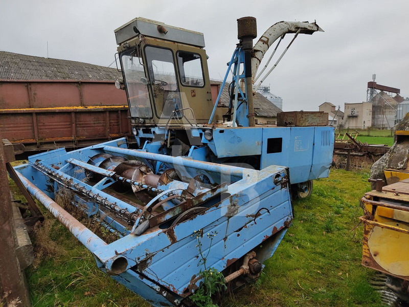 Fortschritt E 281 - Silažni kombajn: slika Fortschritt E 281 - Silažni kombajn Fortschritt E 281 - Silažni kombajn: slika Fortschritt E 281 - Silažni kombajn