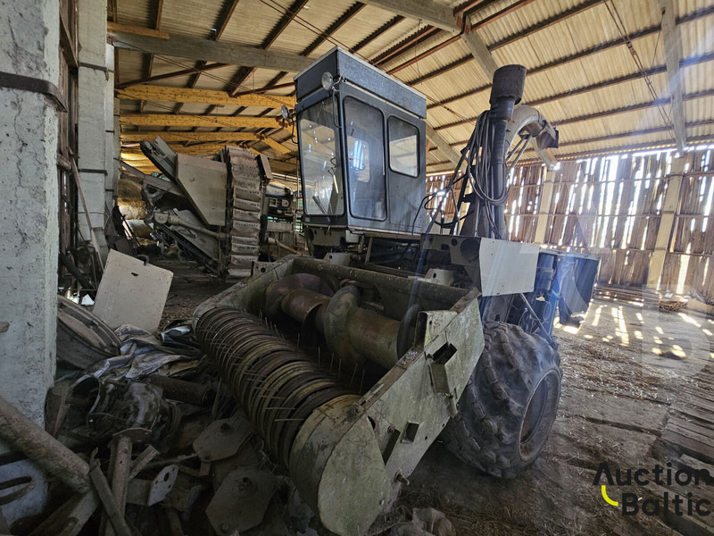 Fortschritt E281C - Silažni kombajn: slika Fortschritt E281C - Silažni kombajn Fortschritt E281C - Silažni kombajn: slika Fortschritt E281C - Silažni kombajn